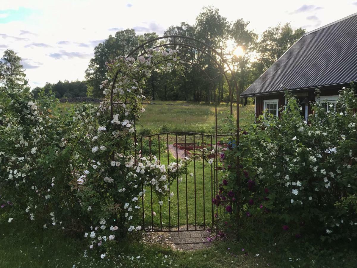 Bed and Breakfast Sjoebacken Gard Lerdala Exterior foto